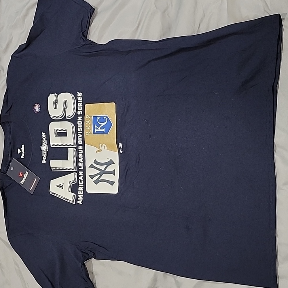 Yankees ALDS t-shirt nwt